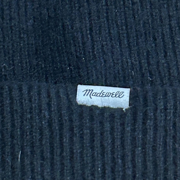 Madewell Women's Spell Out Logo Patch Black Beanie 100% Merino Wool - Picture 2 of 3